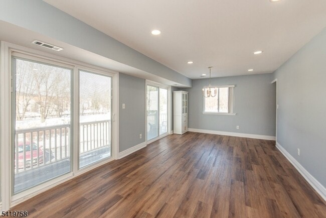 Building Photo - 56 Woods Edge Dr