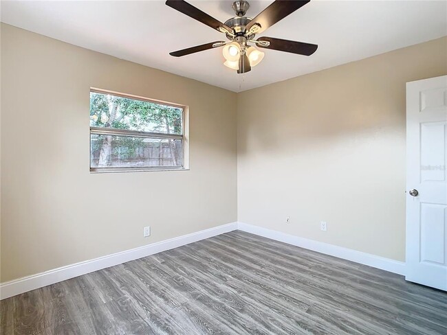 Building Photo - 1612 Fox Run Dr