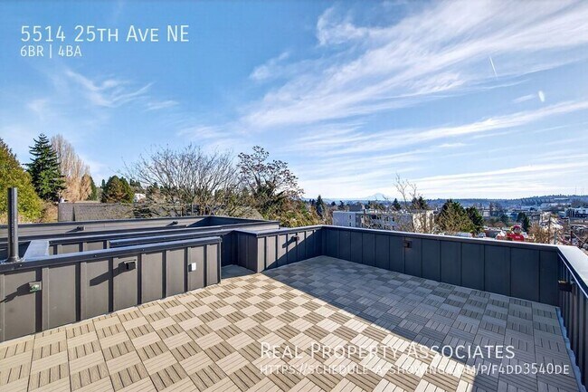 Building Photo - 5514 25th Ave NE