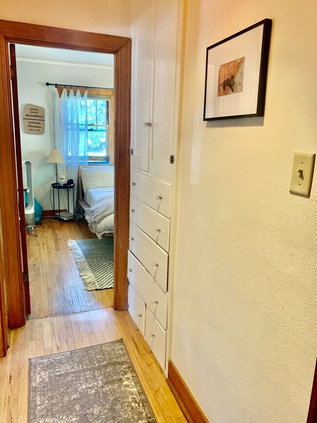 Building Photo - Charming 3 Bed, 2 Bath Craftsman in Missoula’s Coveted University Area