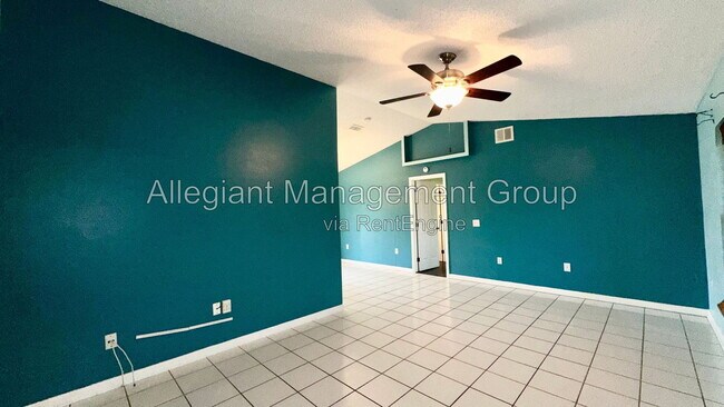 Building Photo - 620 Brockton Dr