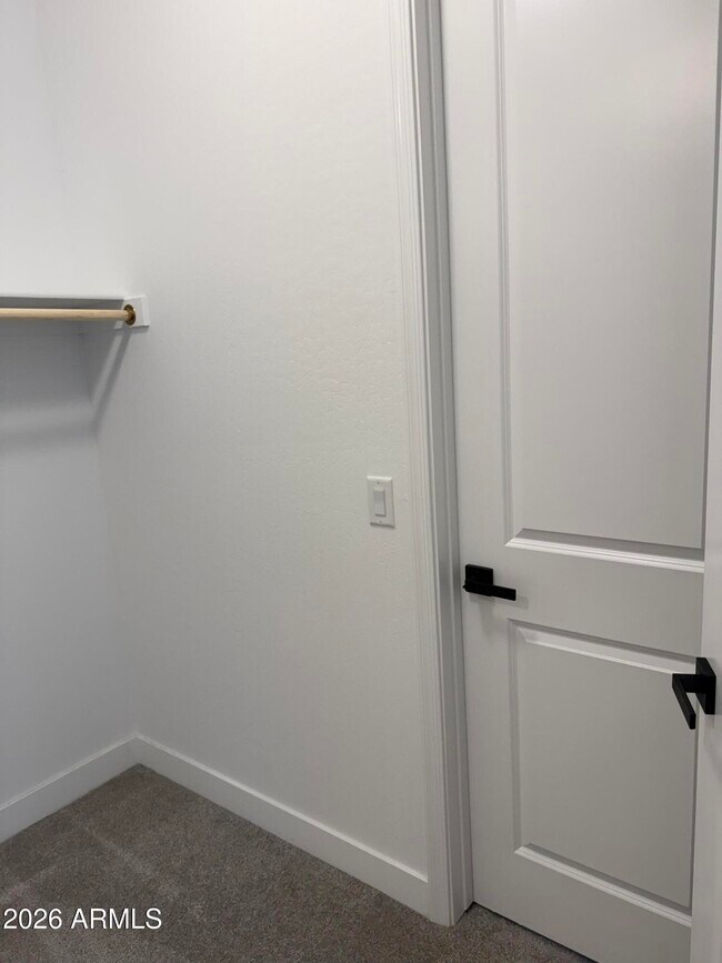 Building Photo - 1099 S Peden Dr