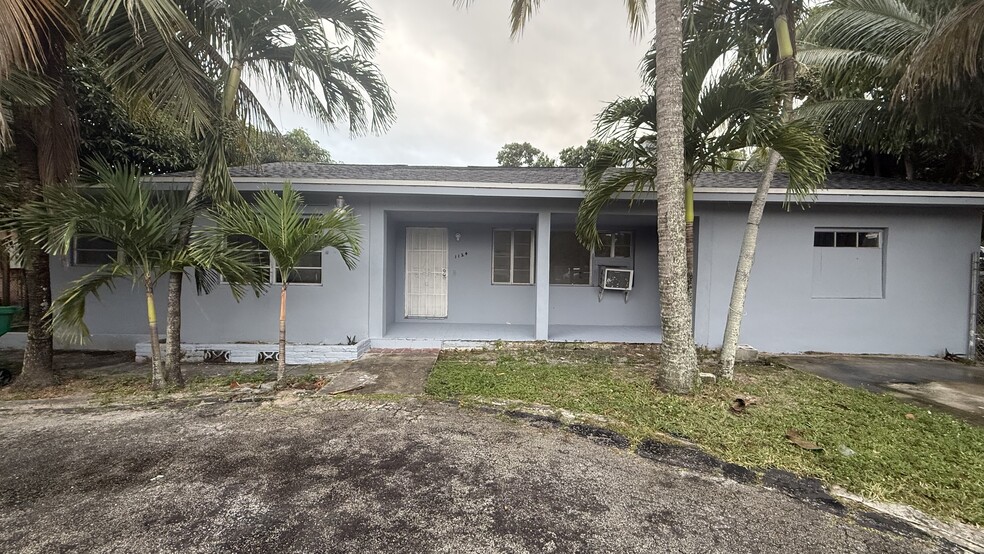 Unit A - 1124 NW 112th Ter
