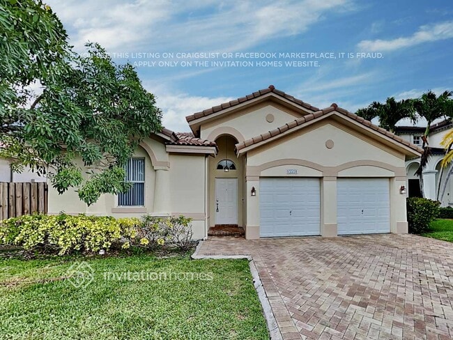 Building Photo - 15551 SW 21st Terrace