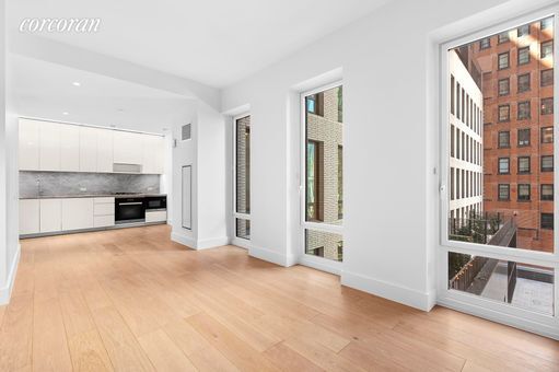 Building Photo - 15 W 61st St