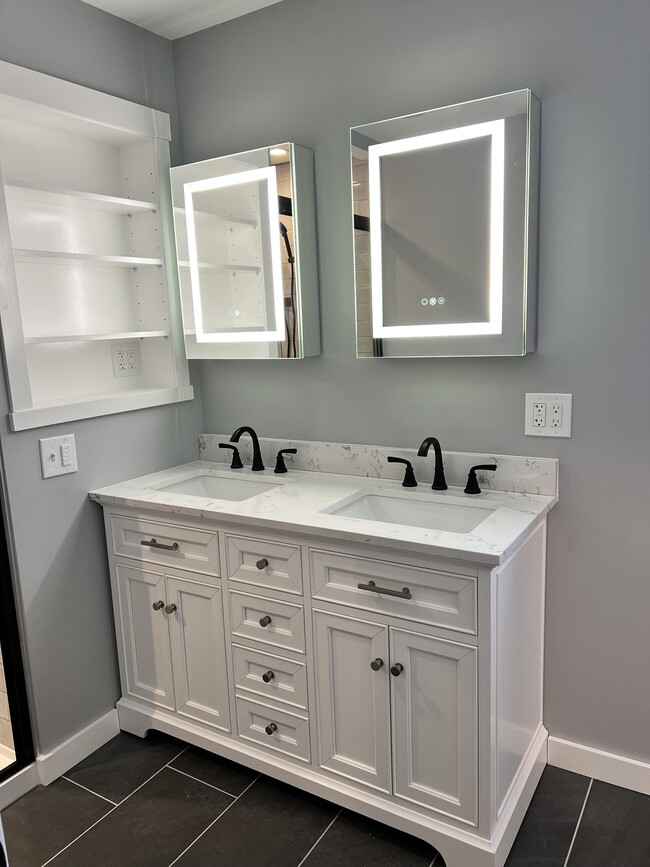 Building Photo - 4288 NY-50