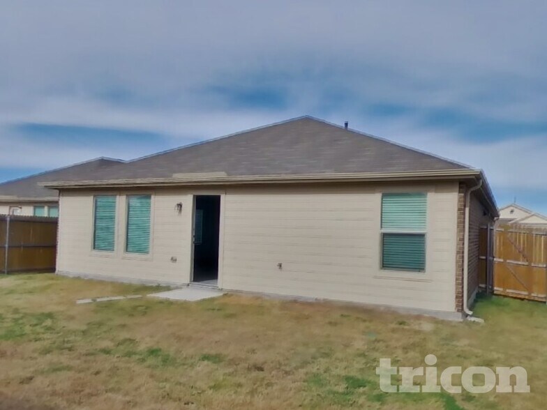 Building Photo - 1423 Dovekie Dr