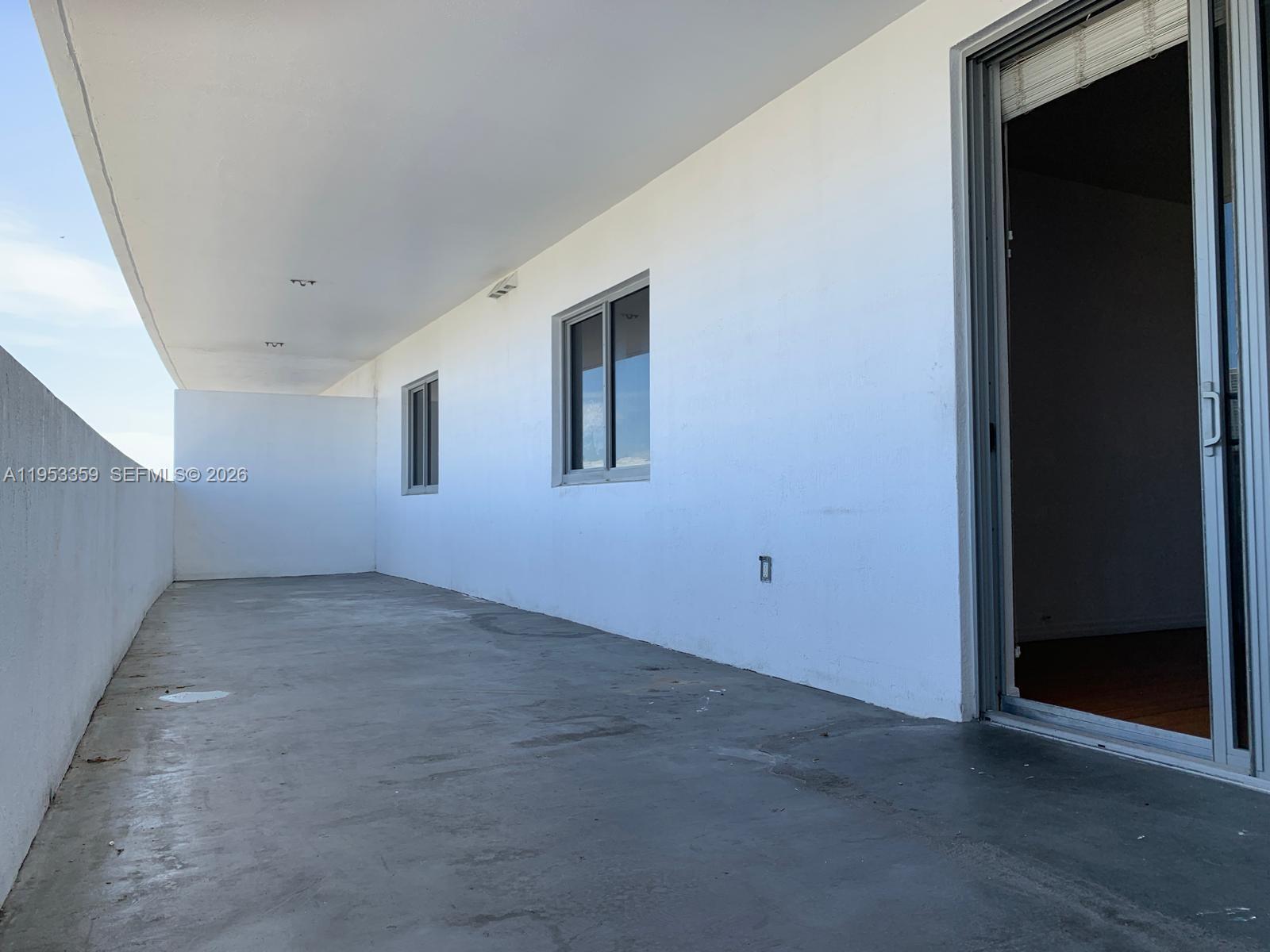 Building Photo - 36 NW 6th Ave