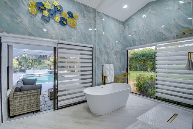 Building Photo - 13302 Doubletree Cir