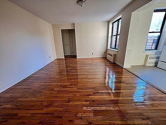 Building Photo - 1 bedroom in BRONX NY 10456