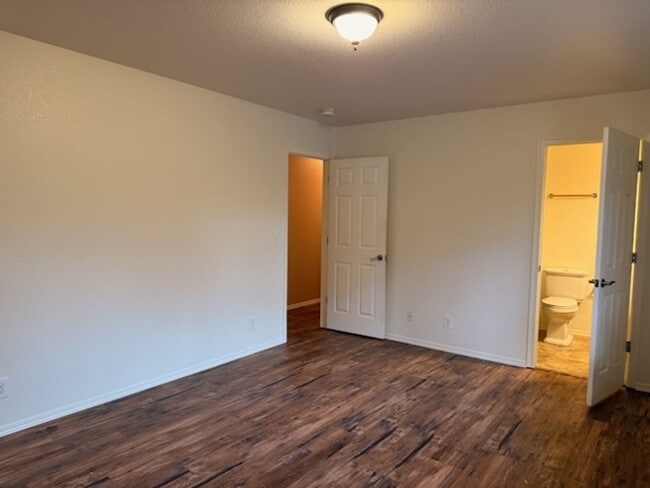 Building Photo - Home in Hayden