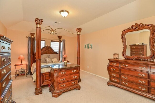 Building Photo - 4903 Lake Gladewater Ct