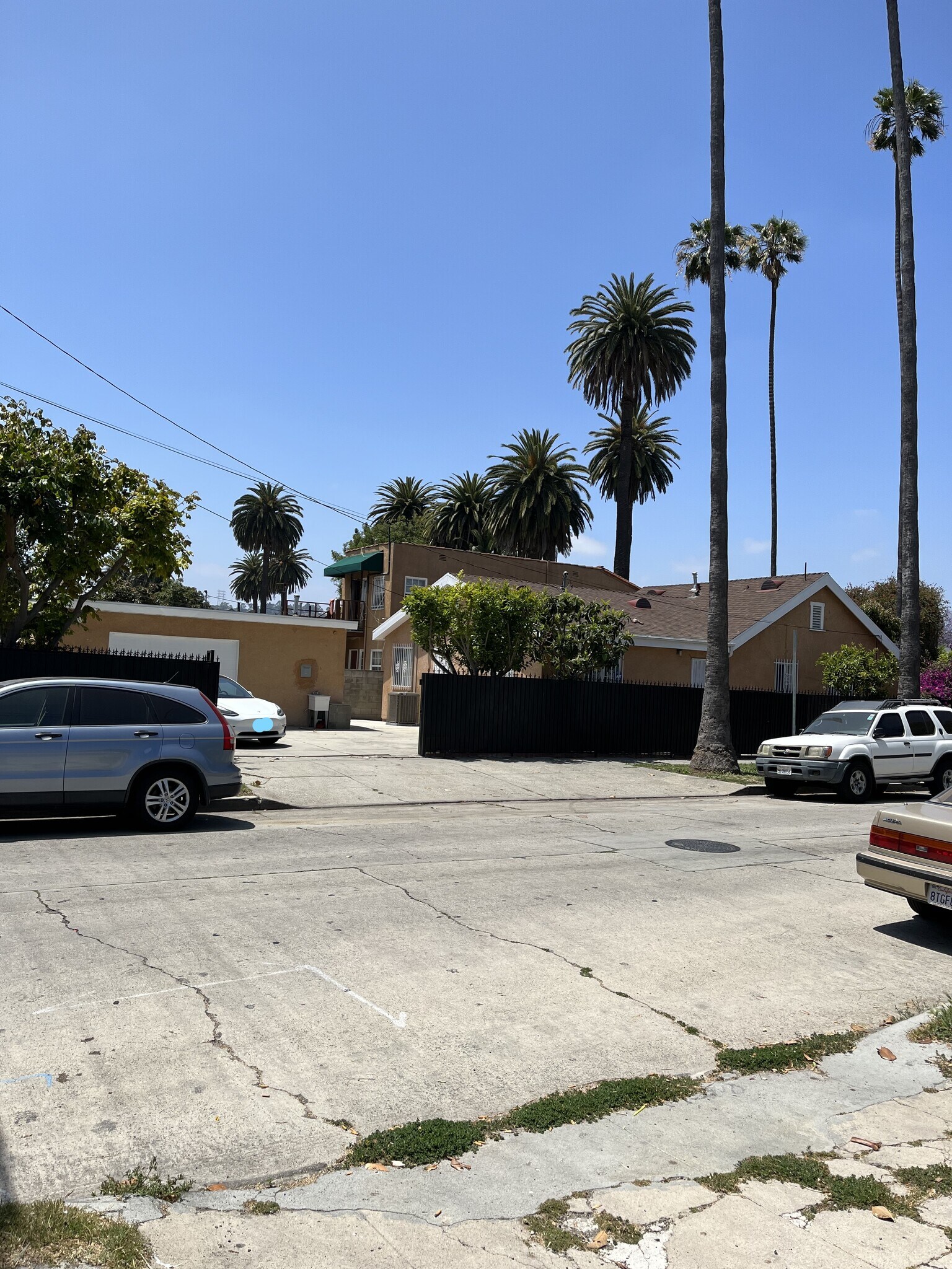 Building Photo - 2800 S Mansfield Ave