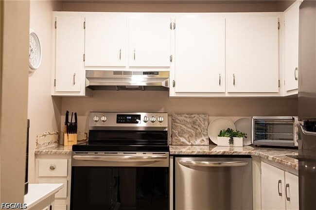 Building Photo - 1724 Pine Valley Dr