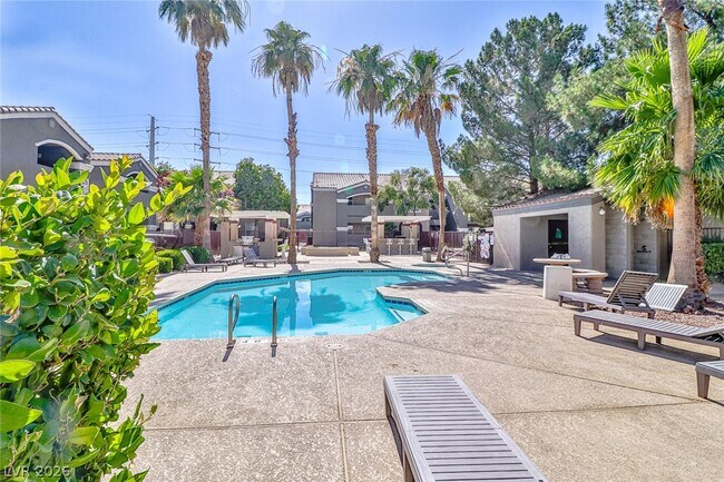 Building Photo - 5055 W Hacienda Ave