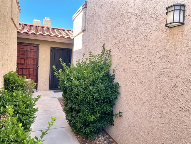 Building Photo - 1873 Arbol Verde Way