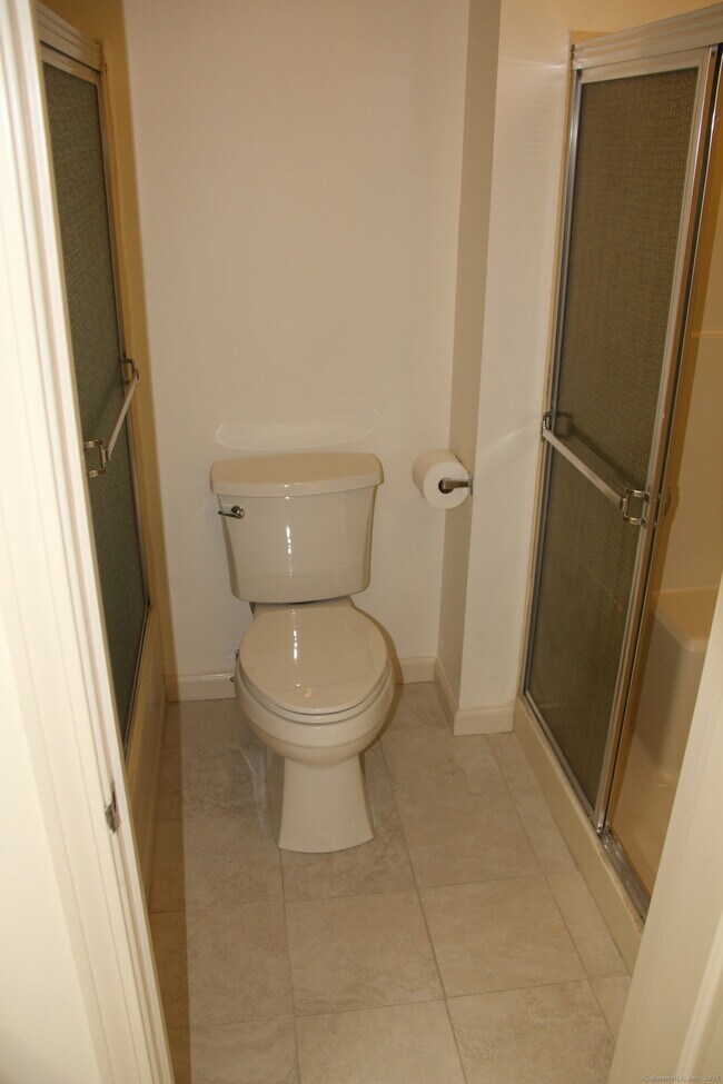 Building Photo - 45 Tunxis Village