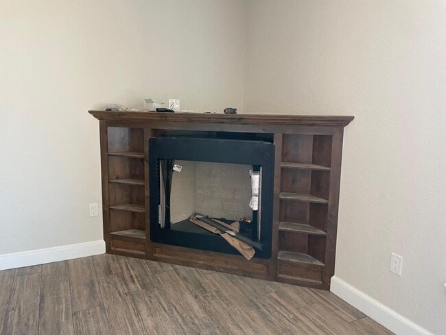 Building Photo - 4231 Mesa Dr