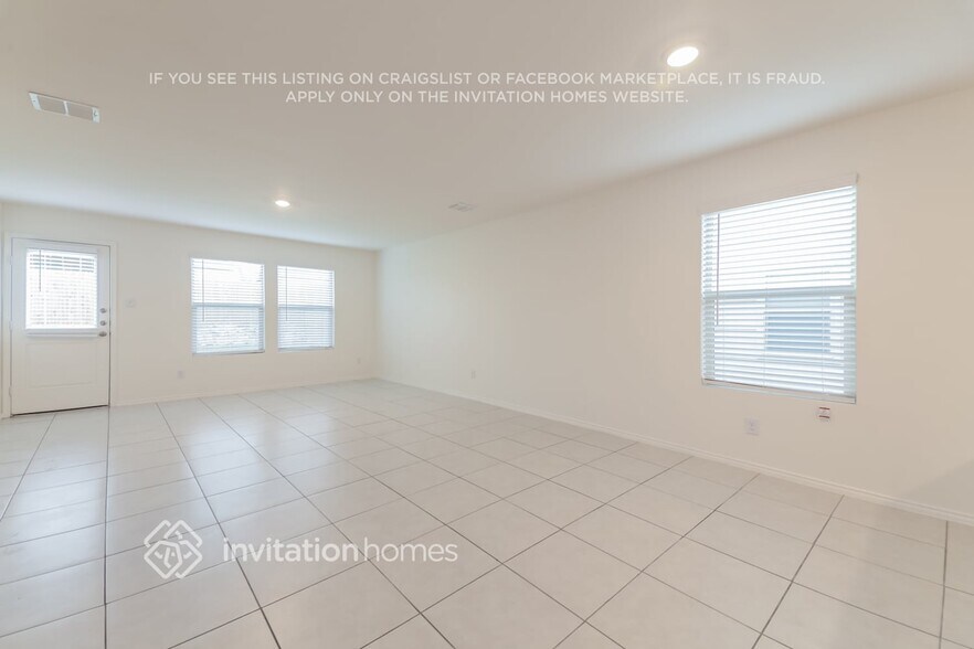 Building Photo - 14845 Firerock Rd