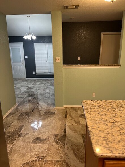 Building Photo - 15745 Brittain Ct