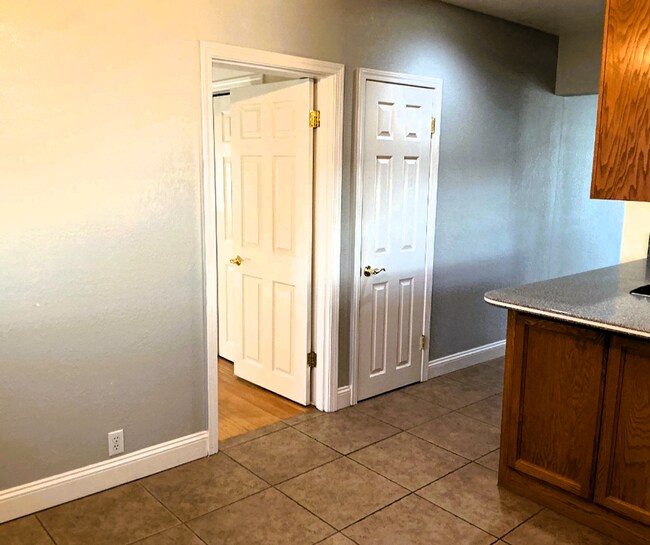 Building Photo - South M St, Livermore, CA 94550