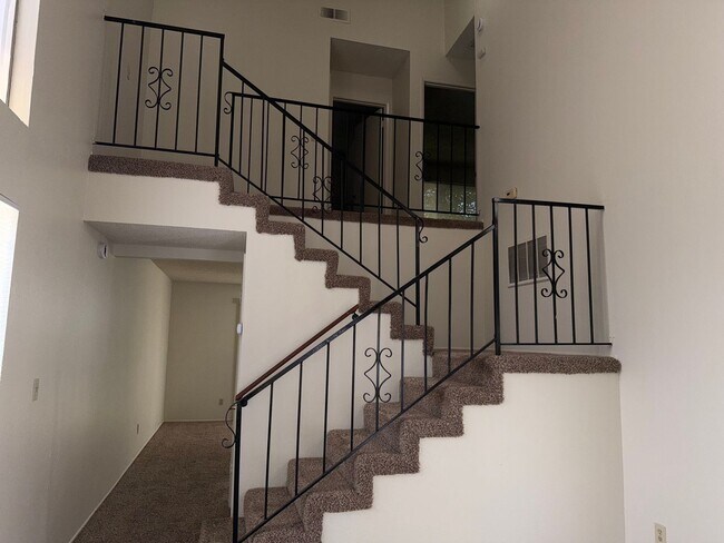 Building Photo - 1441001/60