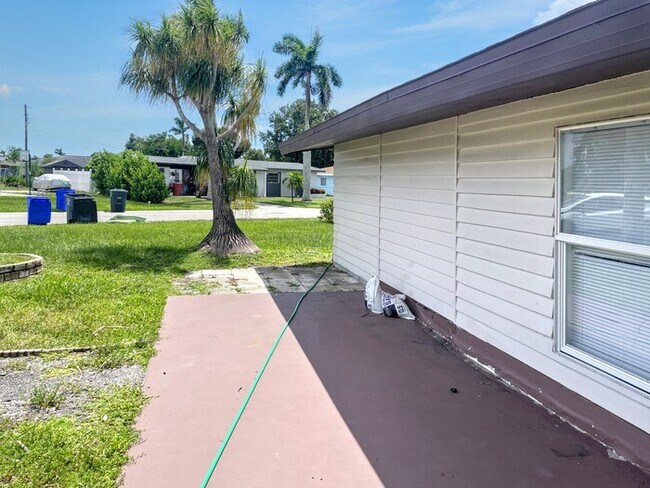 Building Photo - 1667 Rudy Ct