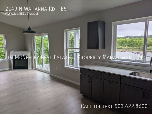 Building Photo - 2149 N Wahanna Rd
