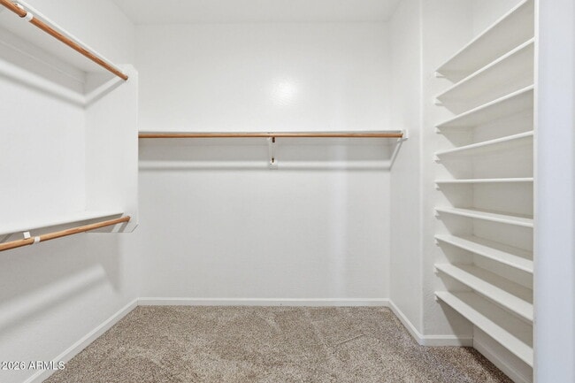 Building Photo - 11402 W Alvarado Rd