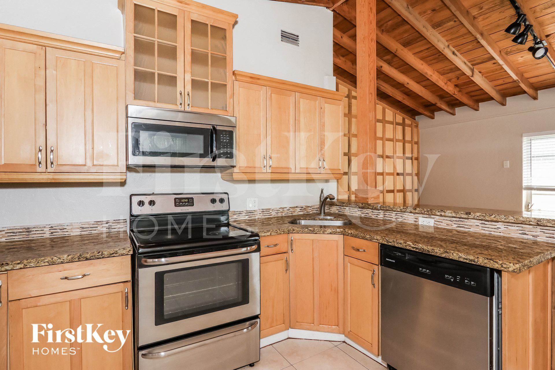 Building Photo - 1328 NW 3rd Ave