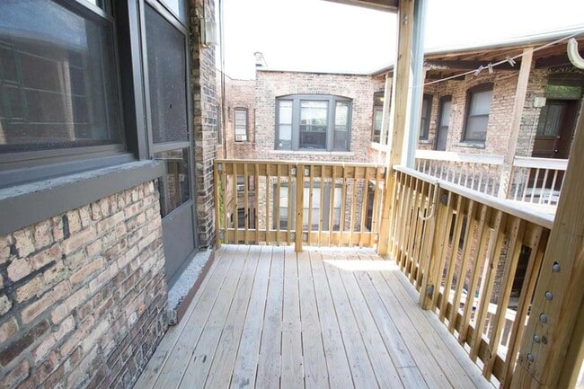 Floorplan - 5339-5345 S. Woodlawn Avenue