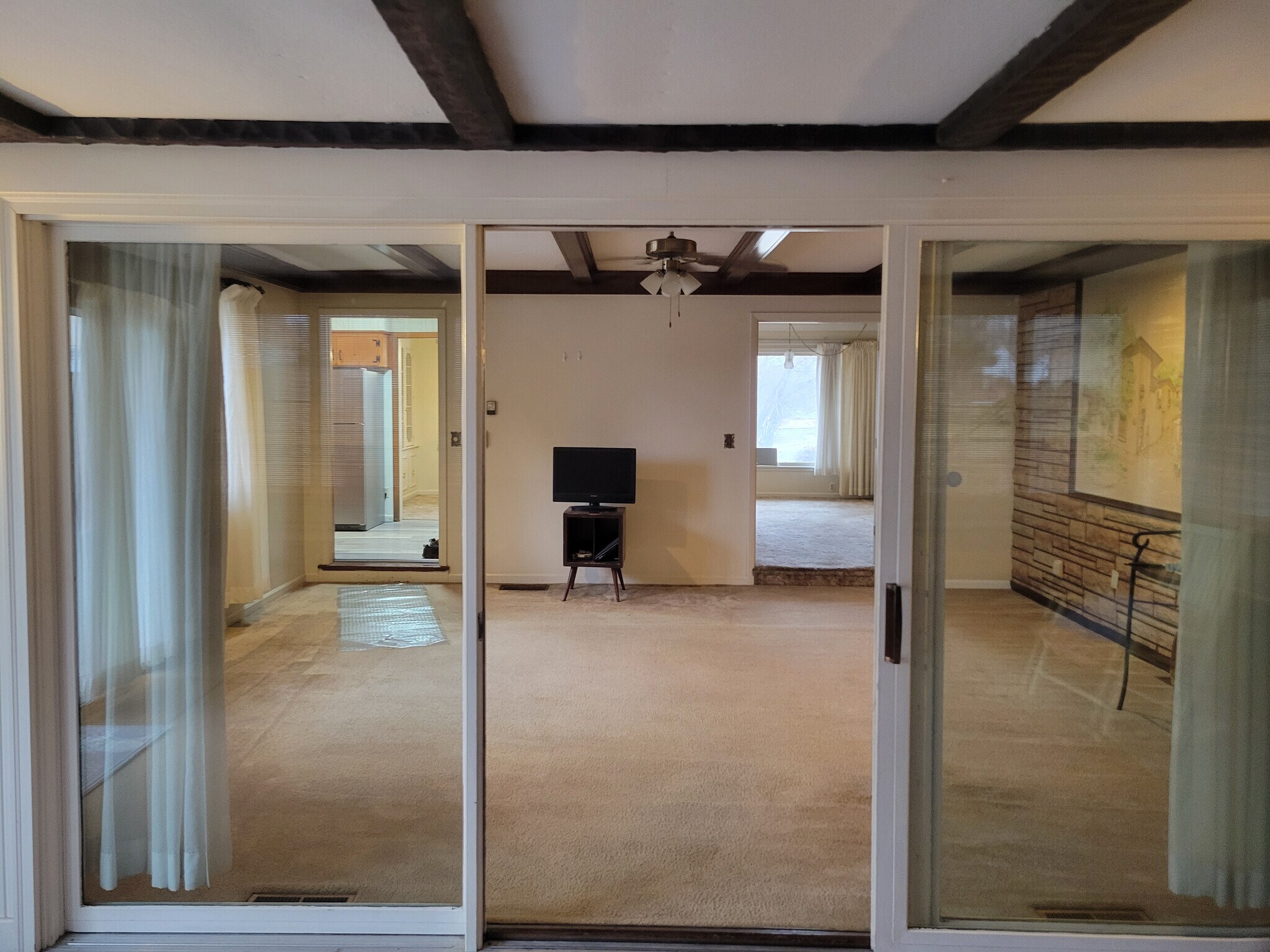 Building Photo - 2123 Eileen Rd