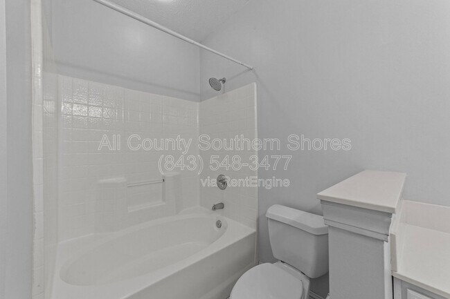 Building Photo - 119 Fountain Pointe Ln