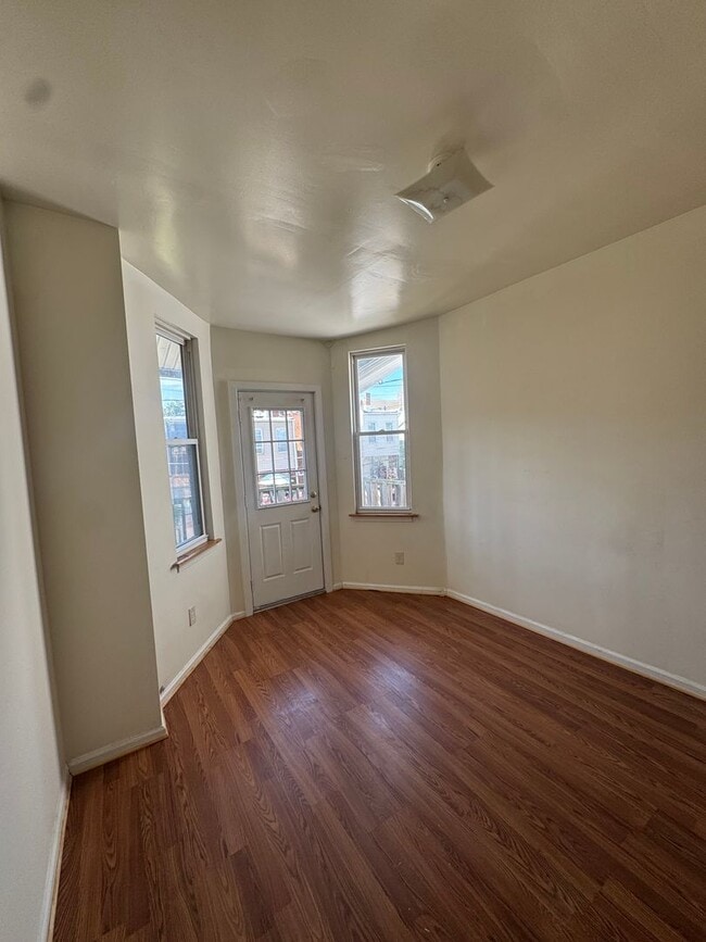 Building Photo - 2304 Ruskin Ave