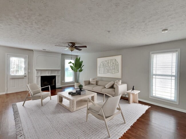 Building Photo - 2013 Briar Creek Ct NE