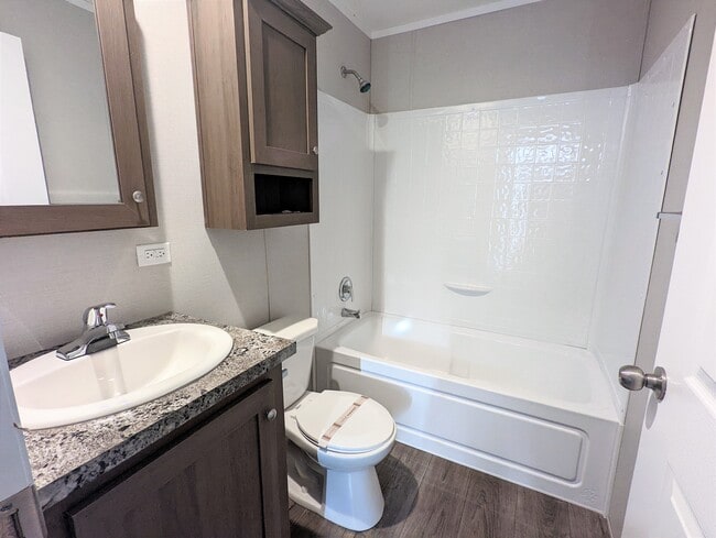 Building Photo - 584 Delaware