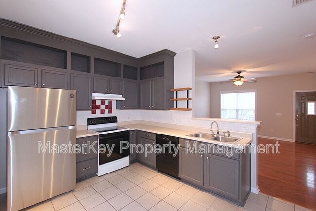 Building Photo - 309 Glaston Ct