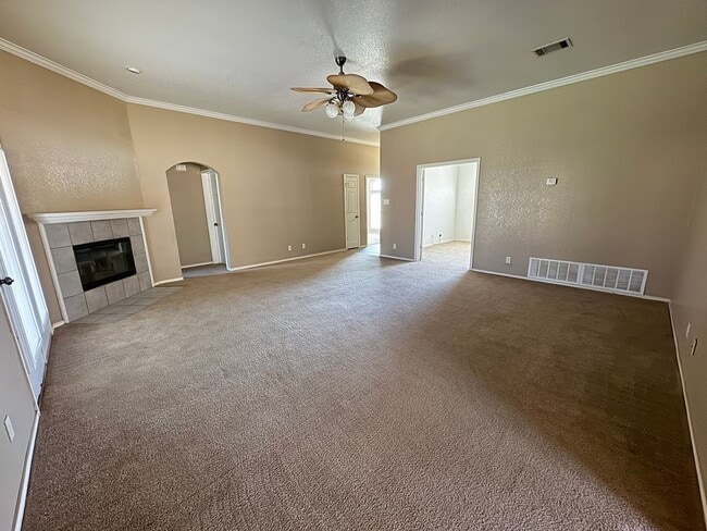 Building Photo - 4-Bedroom House for Rent in Killeen