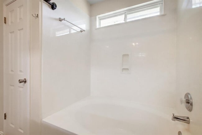 Building Photo - 218 Katy B Ln