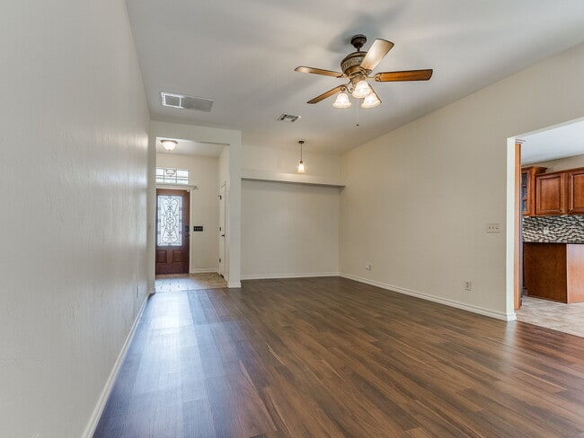 Building Photo - 17320 Sun River Ct