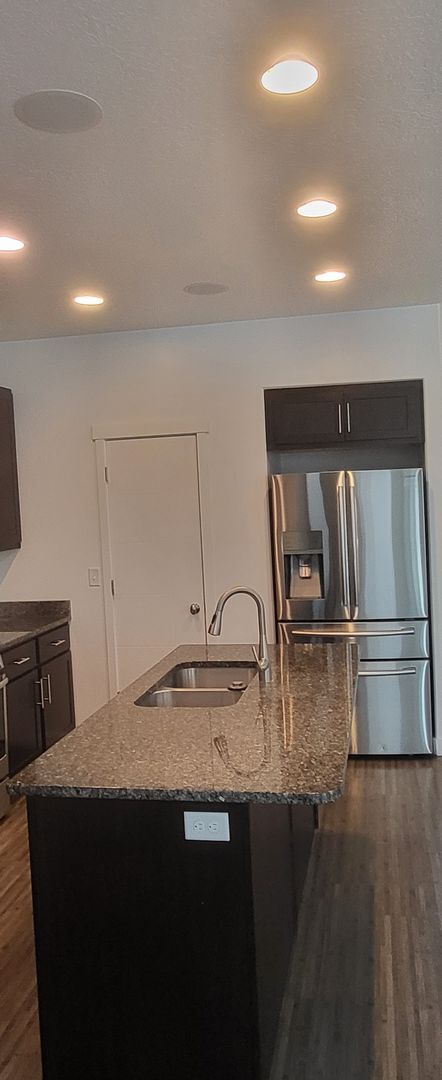 Building Photo - 5332 Silver Clover Ln