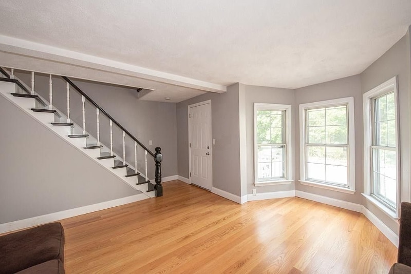 Building Photo - 5 Crescent St