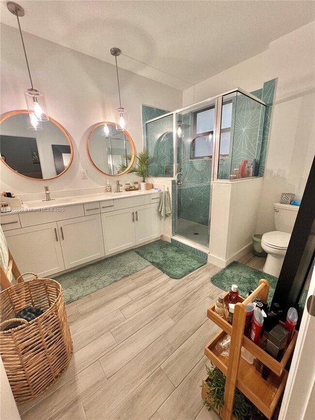 Building Photo - 4654 Santa Cruz Way
