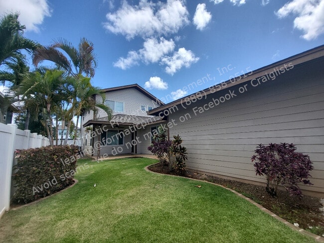 Building Photo - Elegant 4-Bedroom Home with Loft in Presti...