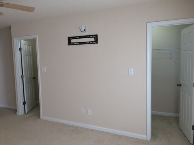 Building Photo - Prelease for January 2026!