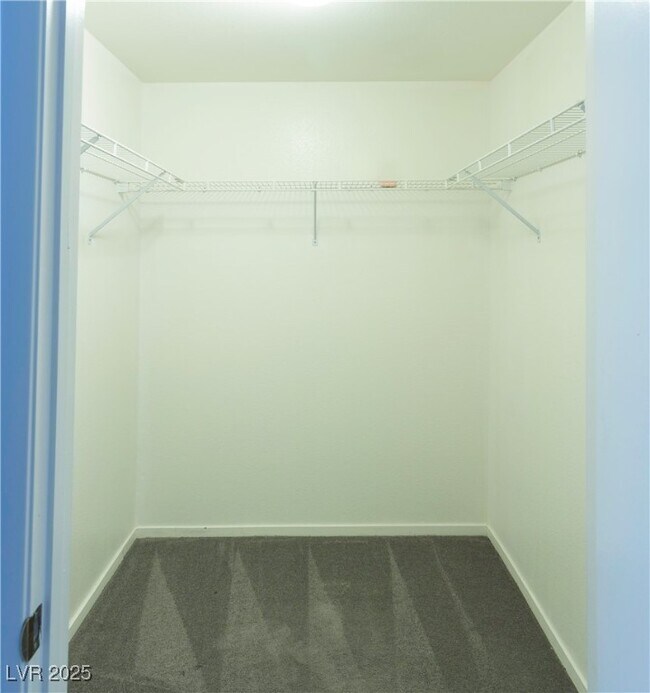 Building Photo - 2110 Los Feliz St