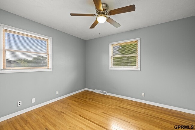 Building Photo - 105 Hillside Dr