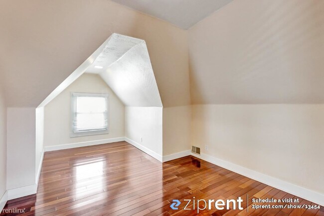 Building Photo - 3 br, 2 bath Triplex - 138 Wilson St, San ...