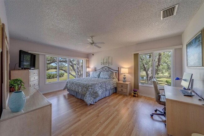 Building Photo - 8105 Bardmoor Pl