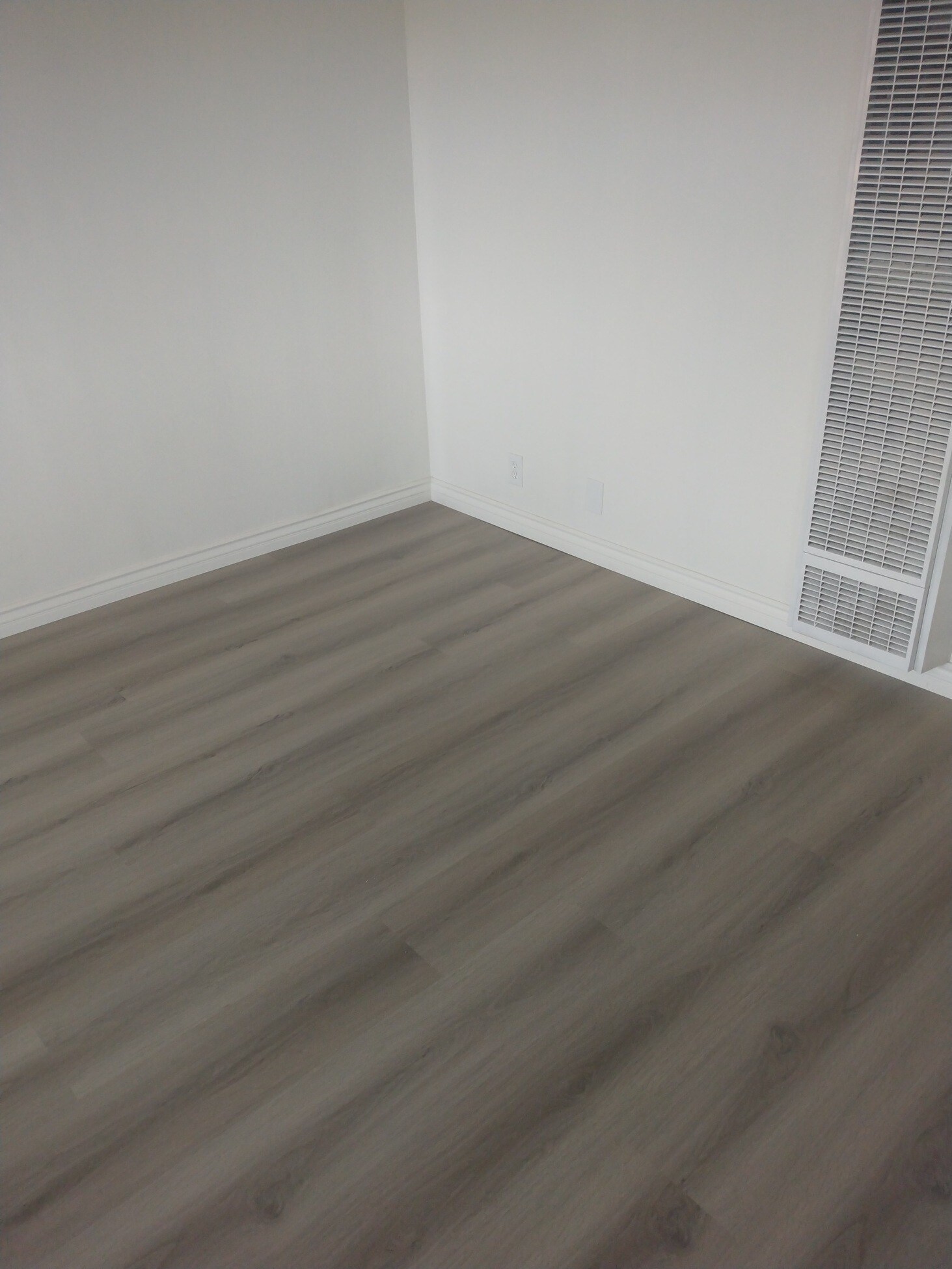 Building Photo - 7732 Chapman Ave